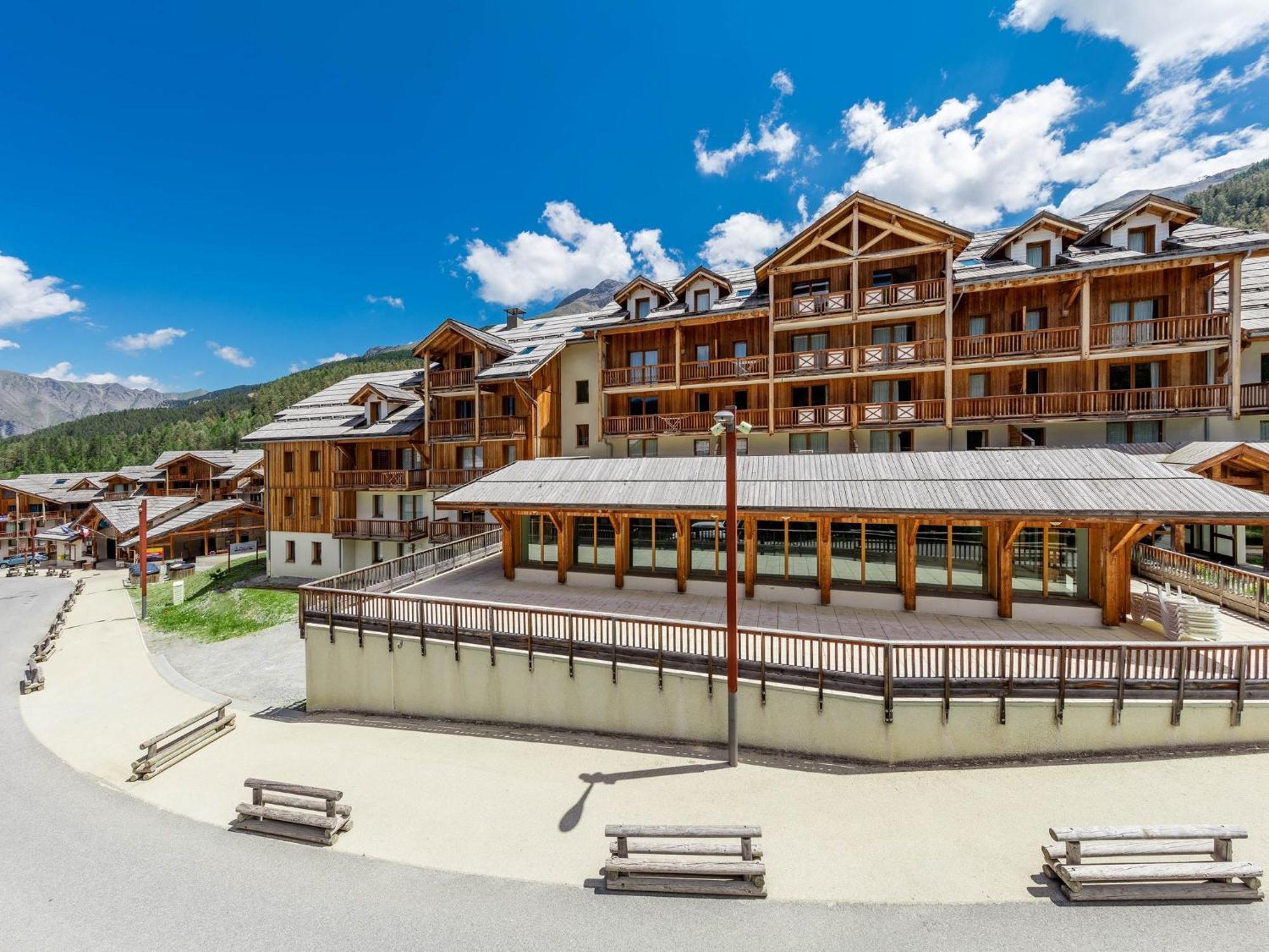 レ・ゾル Sunweb Les Balcons De Bois Meanアパートホテル エクステリア 写真