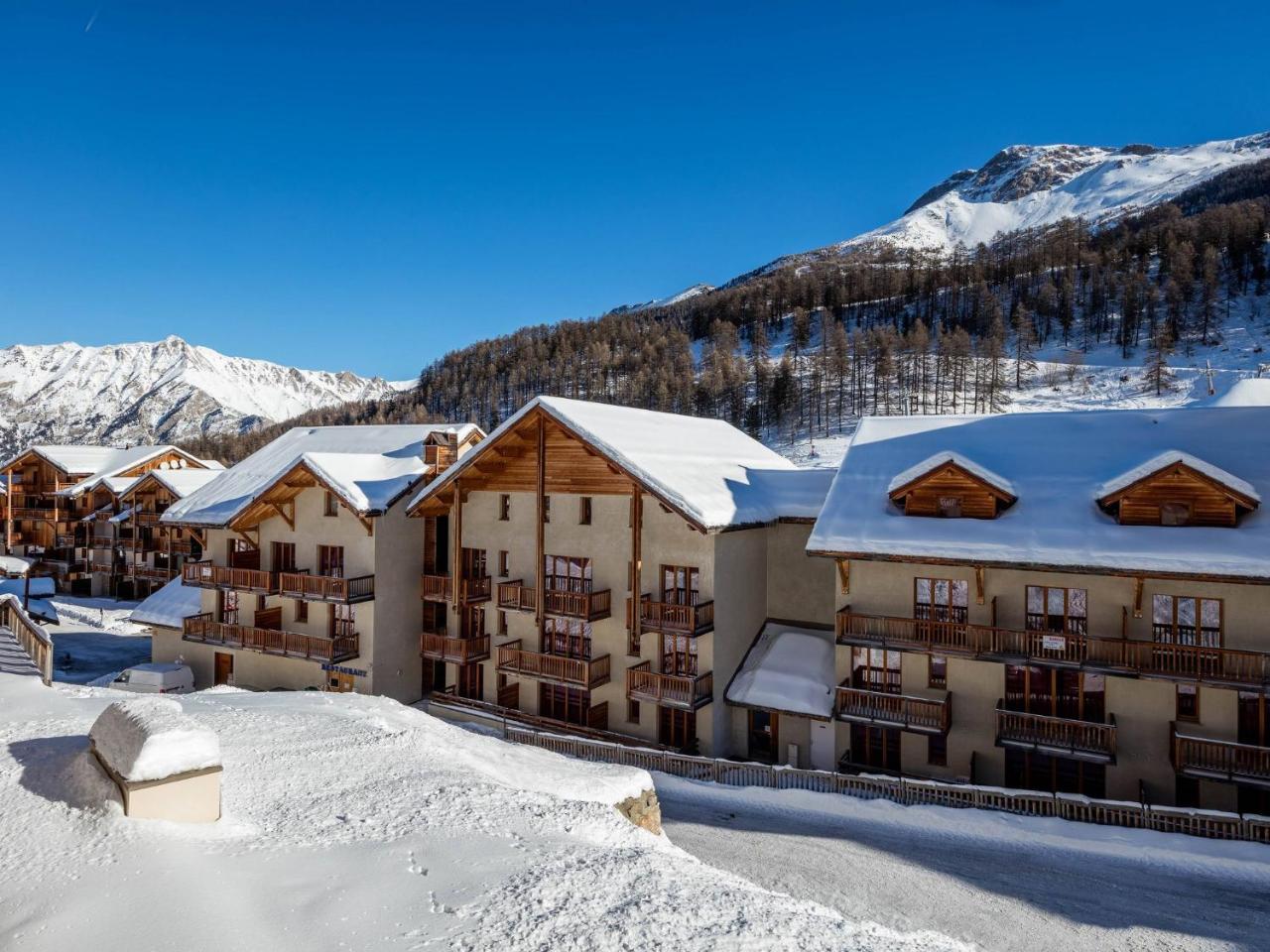 レ・ゾル Sunweb Les Balcons De Bois Meanアパートホテル エクステリア 写真